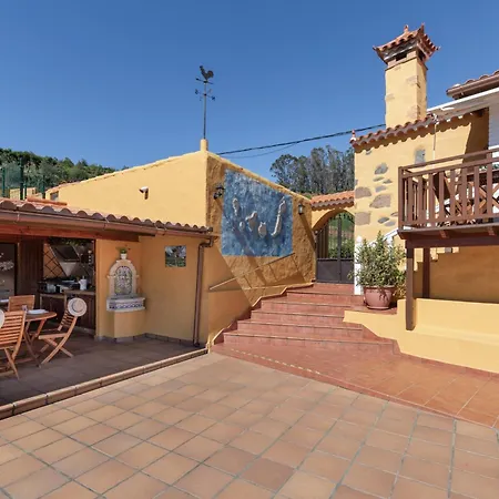 Lola And Rafael's Tatil Evi
