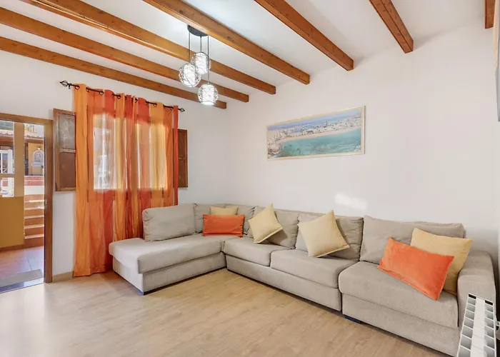 Lola And Rafael's Moya (Gran Canaria)